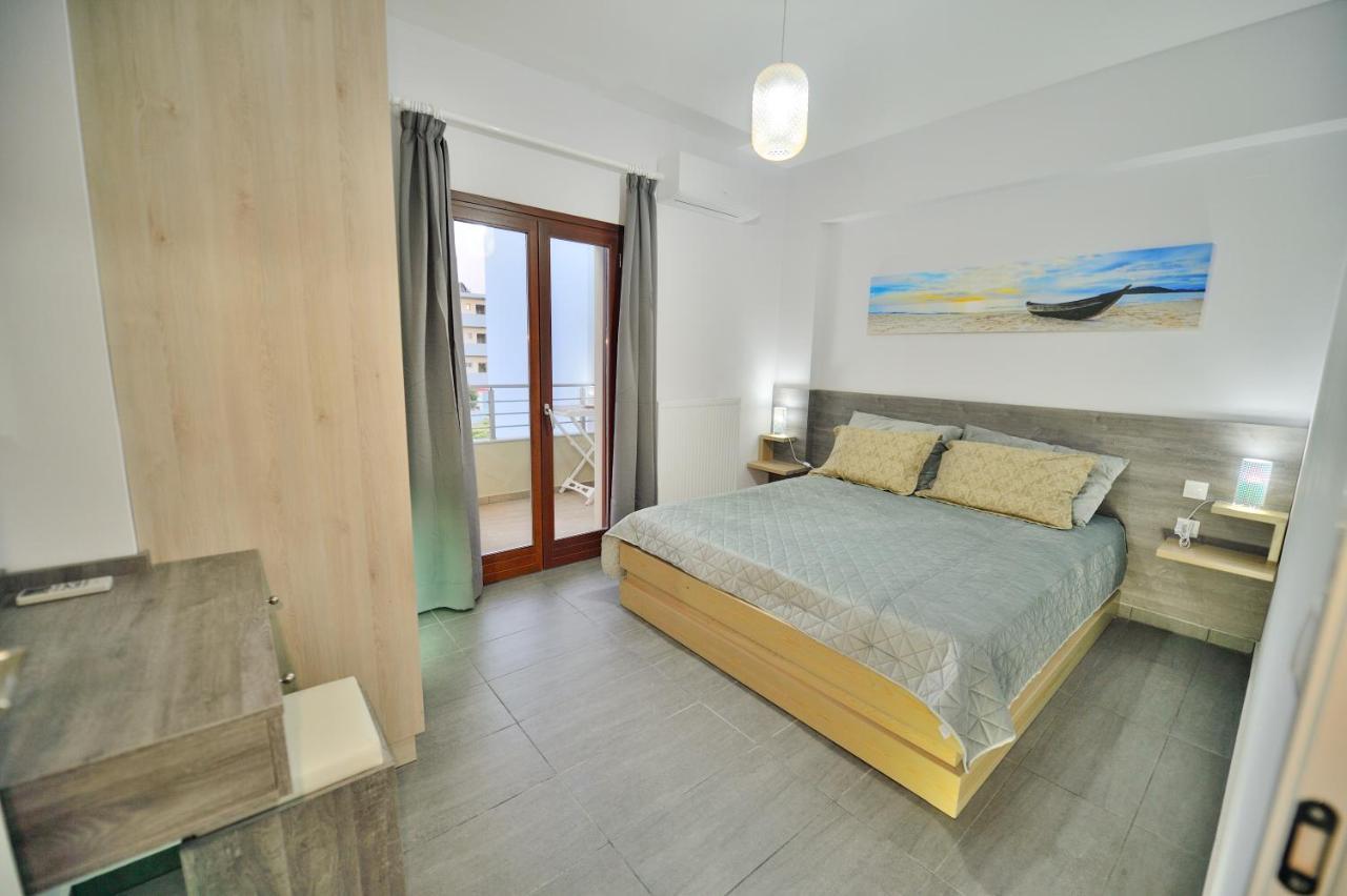 Ammos Apartment - Brand New, Stylish, By The Beach キサモス エクステリア 写真